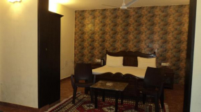  Corbett Comfort Lodge  Dhikuli